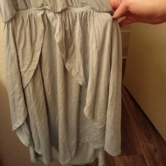 Green dress - Picture 3 of 4